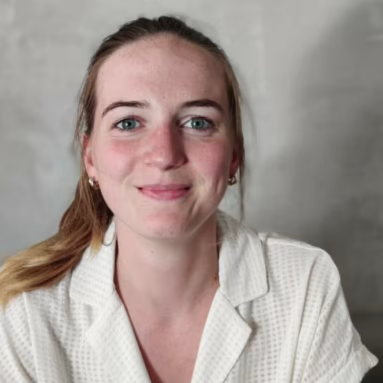 Dr. Van den Bergh Nele