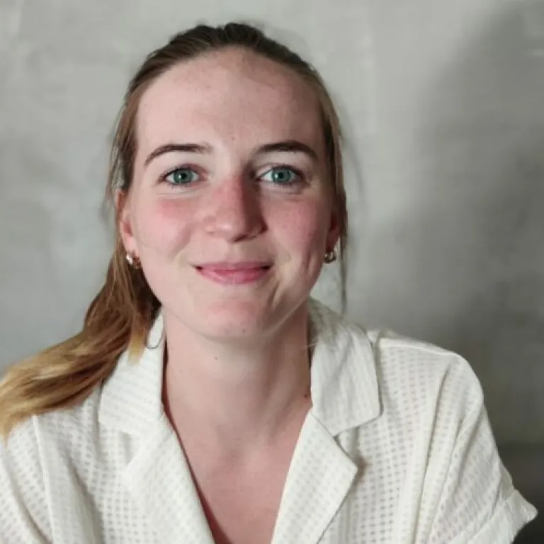 Dr. Van den Bergh Nele